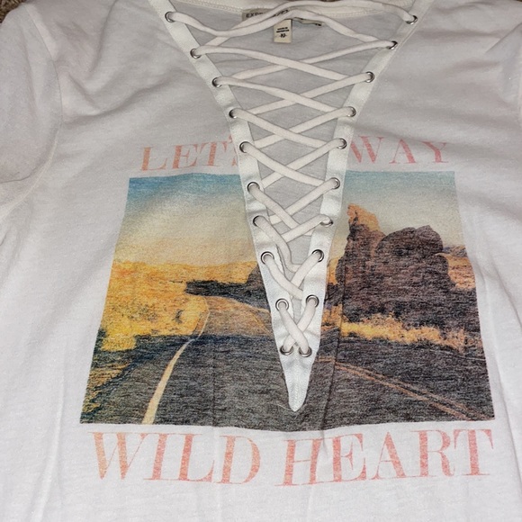 Lace up graphic tee - Picture 2 of 2